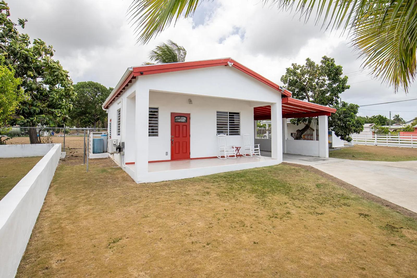 3BR multi-unit house Barren Spot Quarter — photo 4