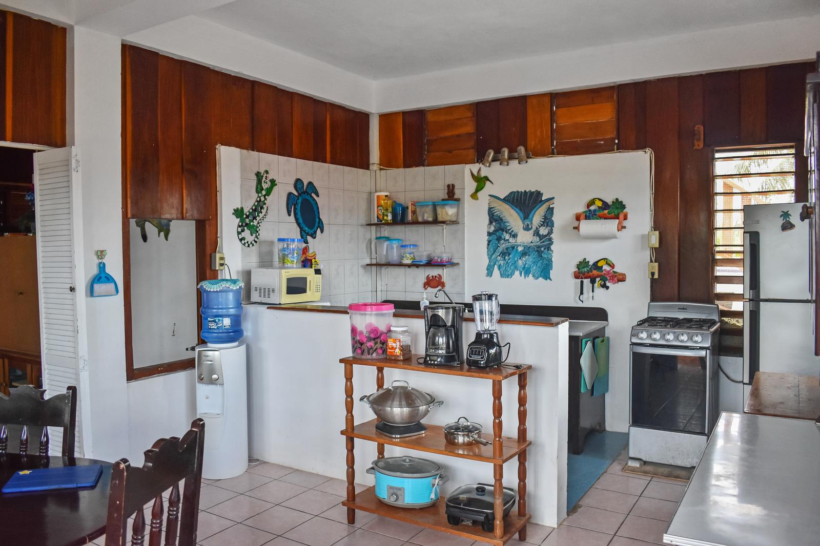 Tropical Living Awaits: Your Turnkey Sanctuary in Sarteneja, Belize — photo 4