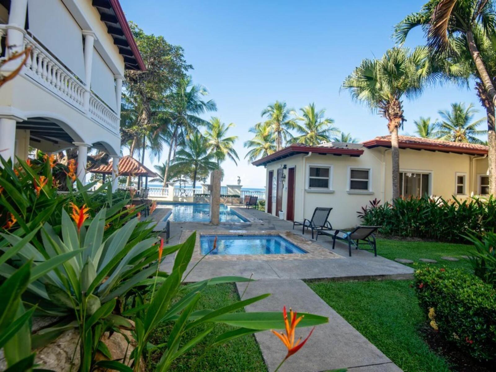 5 Bedroom Beachfront Home for Sale in Jaco, Costa Rica — photo 5