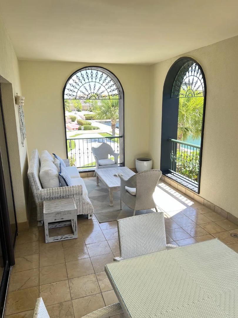 Charming 2-bedroom Condo With Marina Views — photo 5