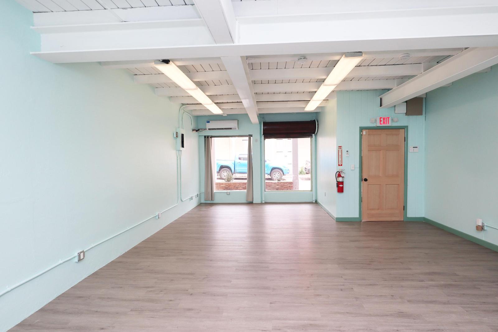 Affordable commercial space in a convenient downtown Christiansted location, directly across from Market Square and the Post Office. — photo 1