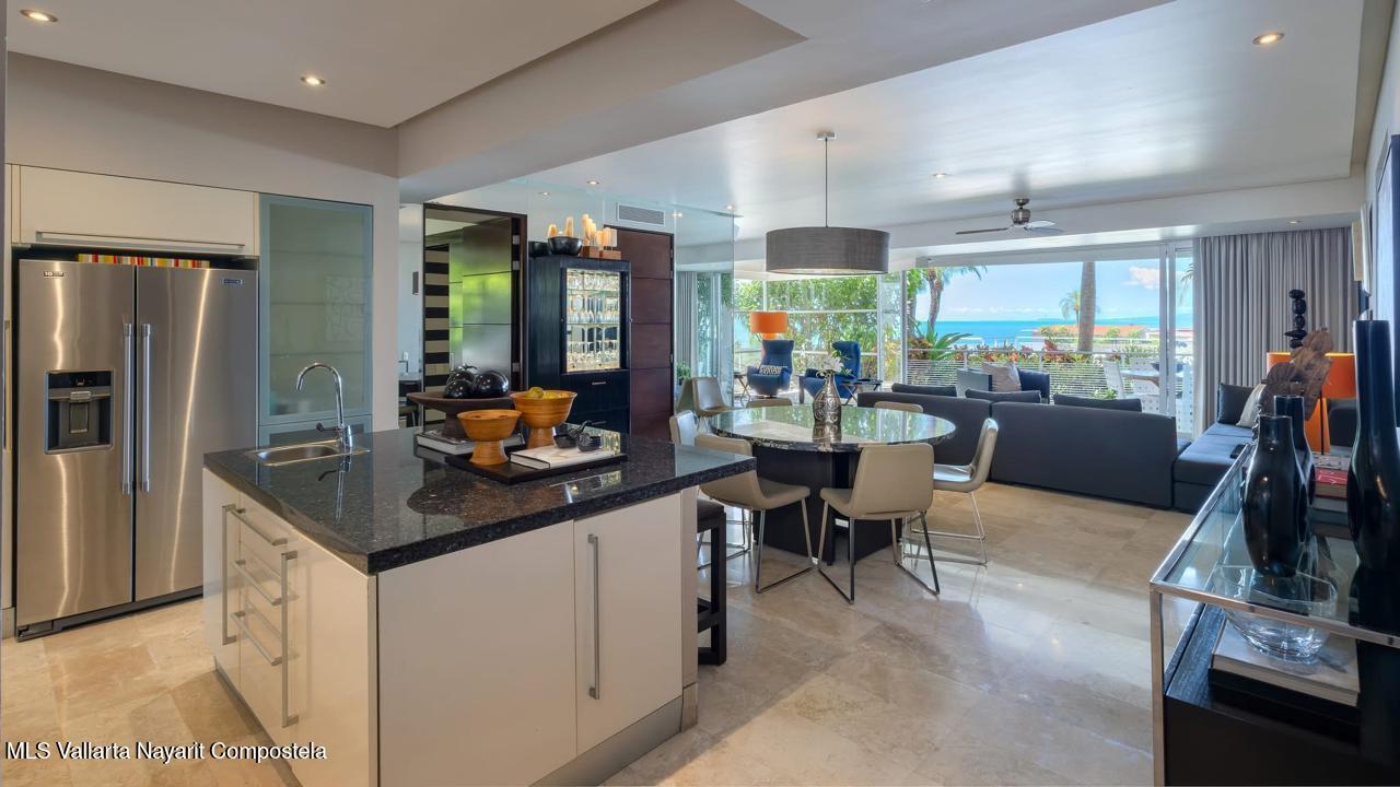 2 Bedroom Condo 206 for Sale, Horizon Residences, Amapas, Puerto Vallarta, Mexico — photo 2