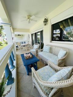 1-bedroom condo in Simpson Bay at Palm Beach, beachfront — photo 3