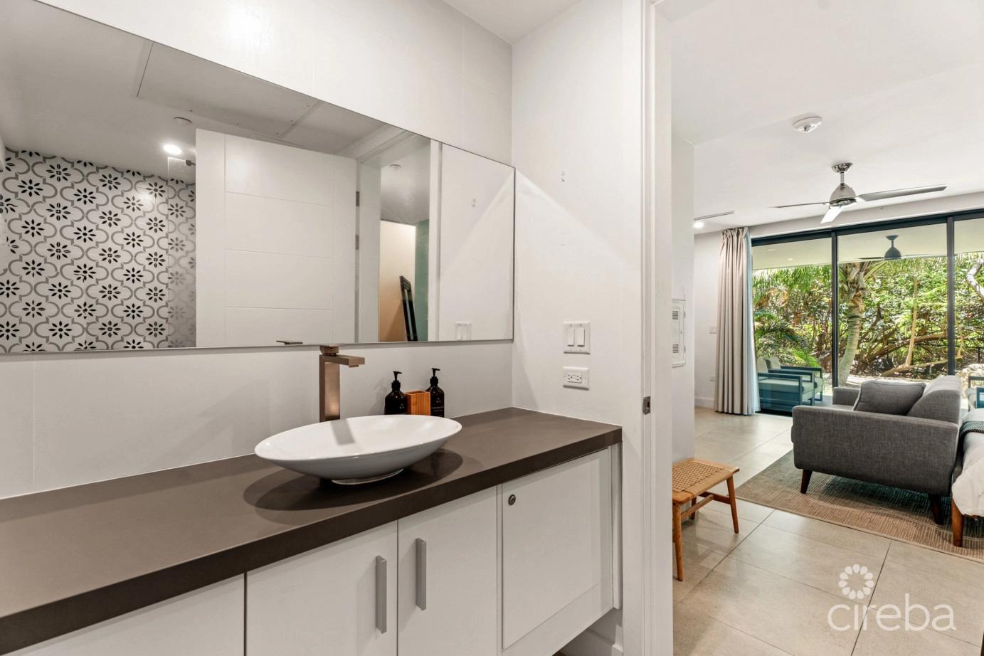 Vida 104 — 1-bedroom condo in West Bay, Grand Cayman — photo 5