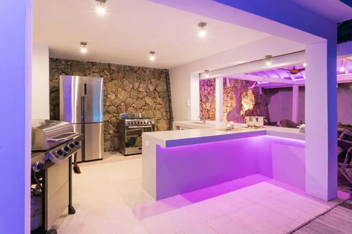 7 Bedroom Luxury Waterfront Villa for Sale, Point Pirouette, St Maarten — photo 5