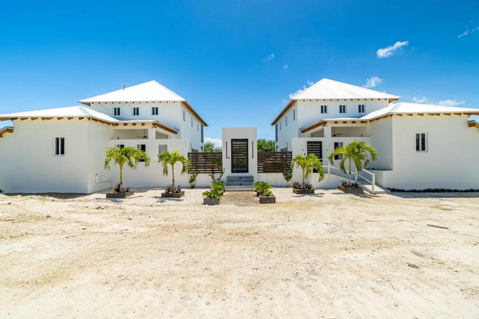 8 Bedroom Villa Investment Opportunity in Mahogany Bay Village, Belize — photo 2