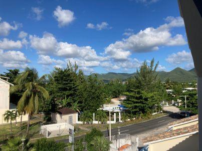2-bedroom apartment in Baie Nettle with sea view — photo 2