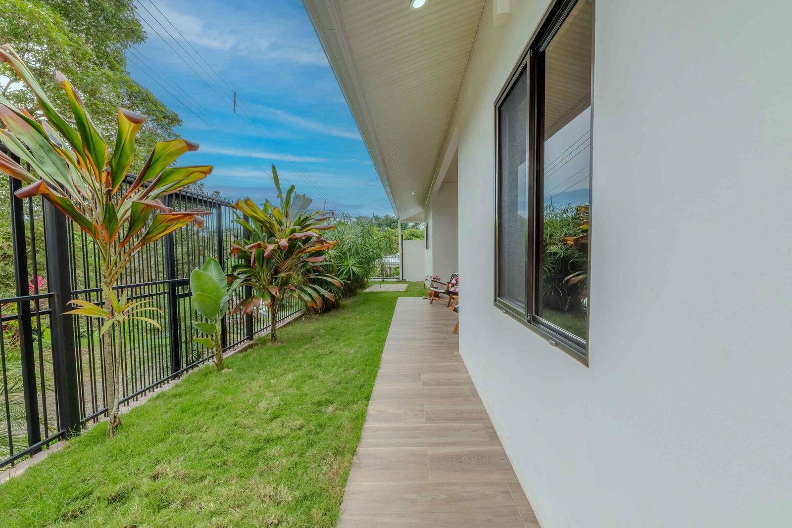 Modern Furnished Home Near Marina Pez Vela in Quepos, Costa Rica — photo 3