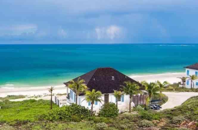 Beachfront Property Ambergris Cay — photo 3
