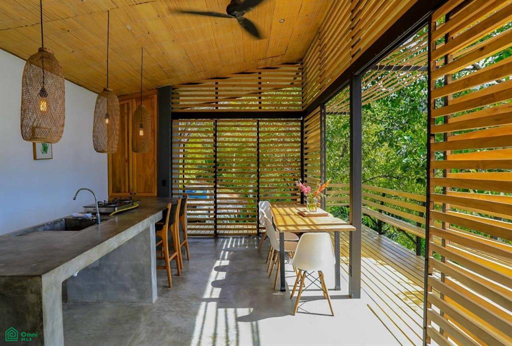 1 Bedroom Home for Sale, Playa Carmen, Santa Teresa, Puntarenas, Costa Rica — photo 3
