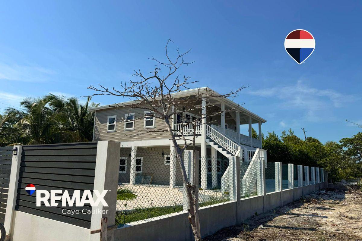 Luxury Home with Rental Units Caye Caulker, Belize — photo 1