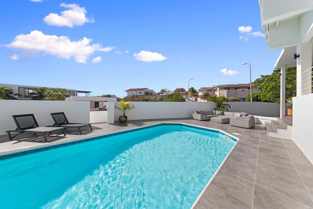 Stylish 4-bedroom villa with pool & mountain views in Jan Sofat — photo 4