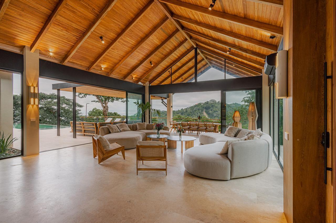 4 Bedroom Luxury Ocean-View Villa for Sale in Mal Pais, Santa Teresa, Costa Rica — photo 2