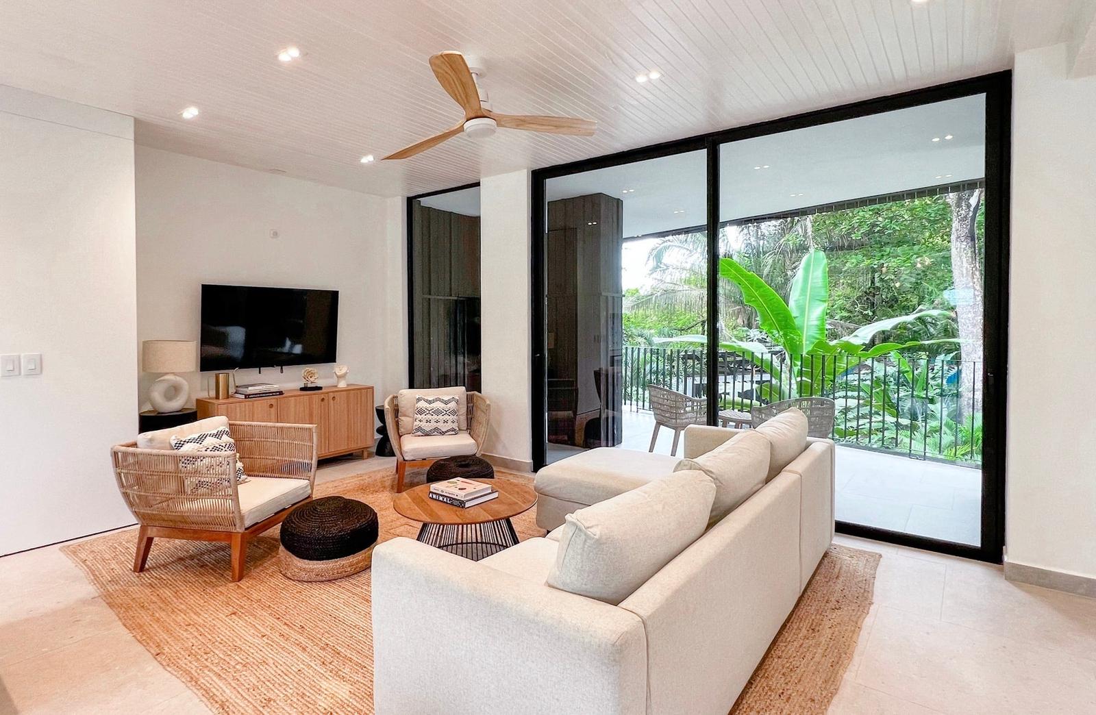 7 Bedroom Duplex for Sale, Mal Pais, Santa Teresa, Costa Rica — photo 4