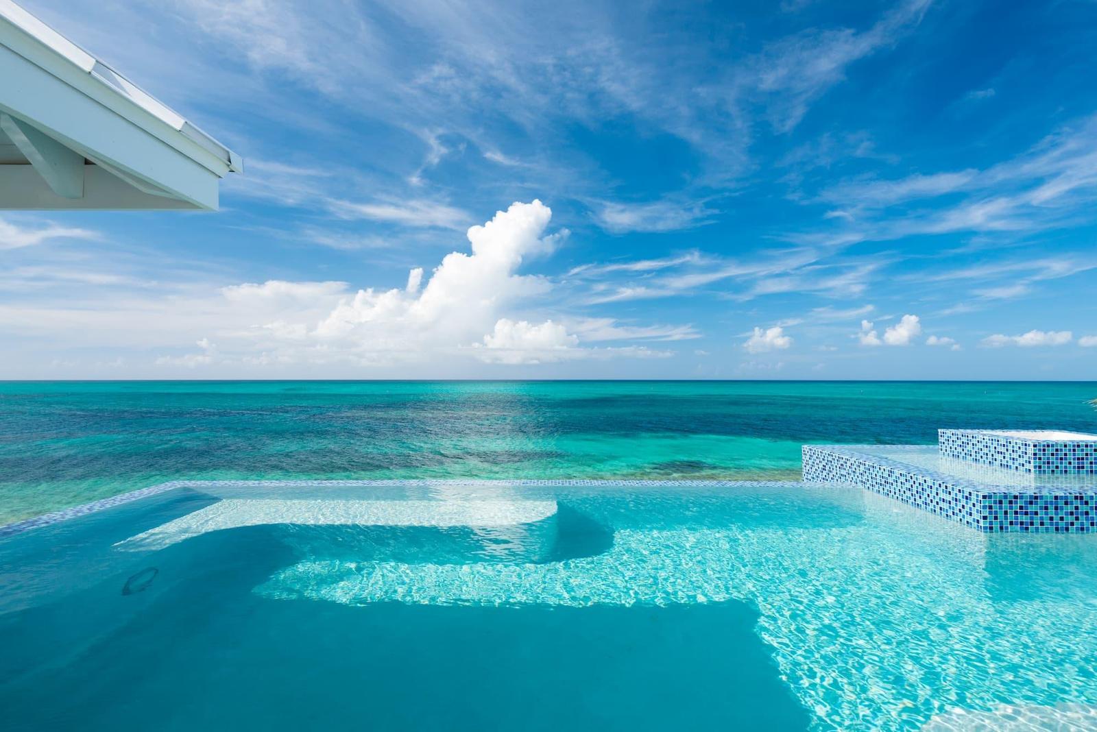 Plum Wild & Little Plum - Turtle Cove, Providenciales, Turks and Caicos Islands — photo 4
