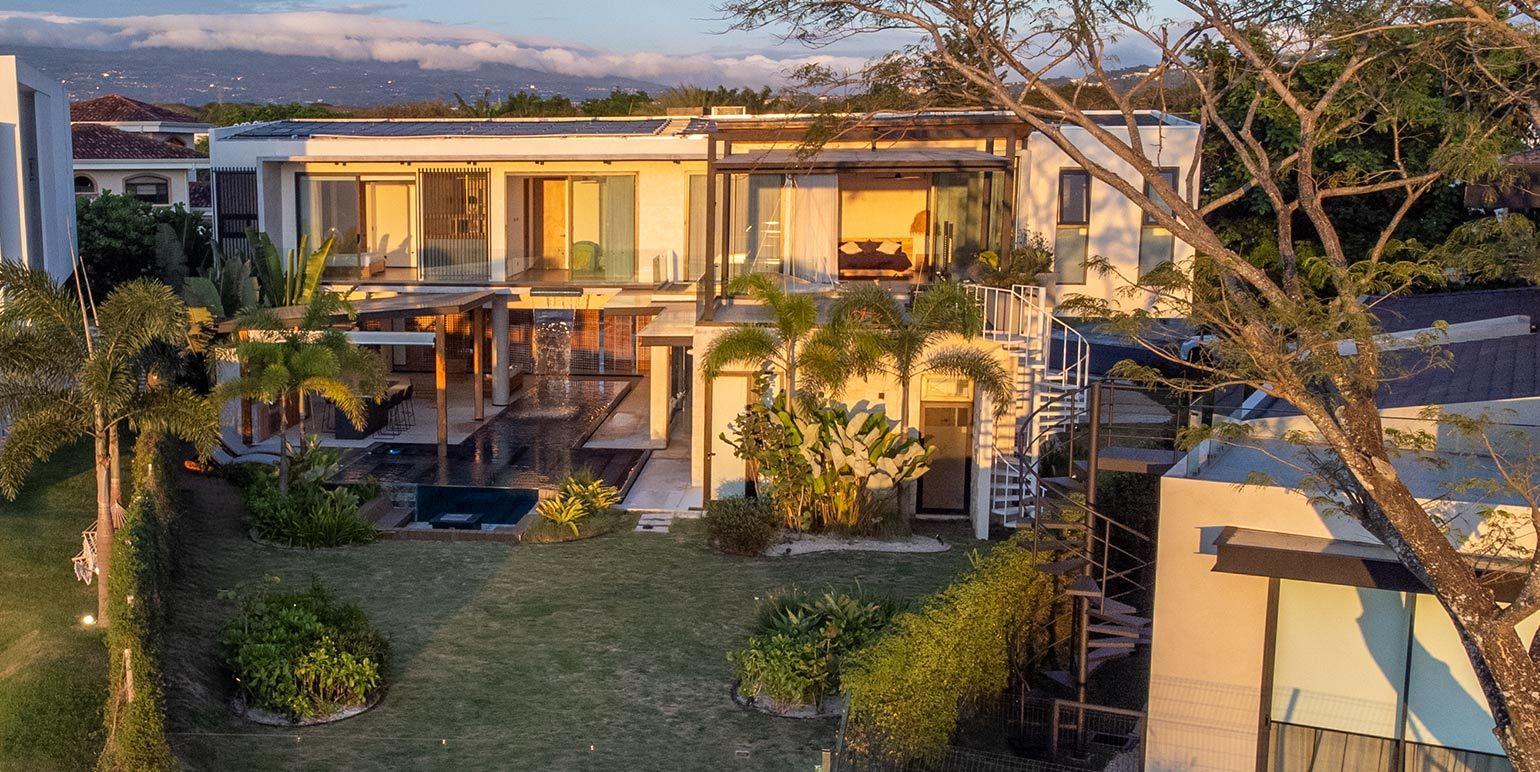 4 Bedroom Luxury House for Sale in Valle del Sol, Santa Ana, San Jose, Costa Rica — photo 2