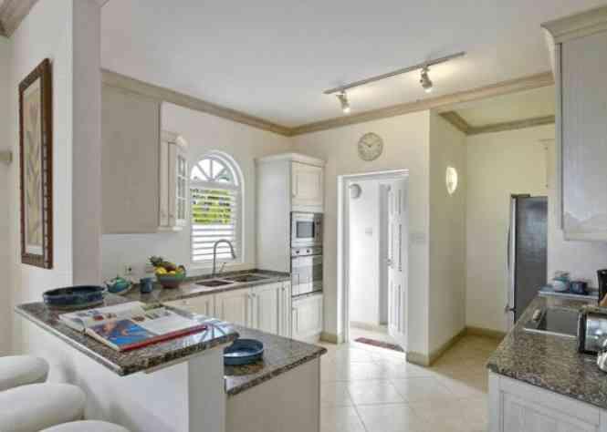 Townhouse in Tamarind Row — photo 5