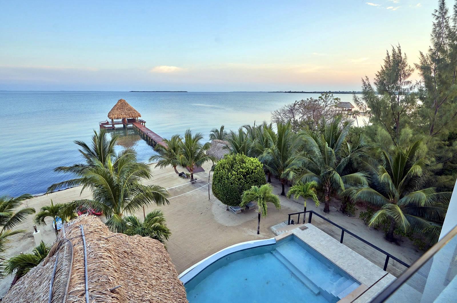 5 Bedroom Luxury Beachfront Home for Sale, Plantation, Placencia, Belize — photo 3