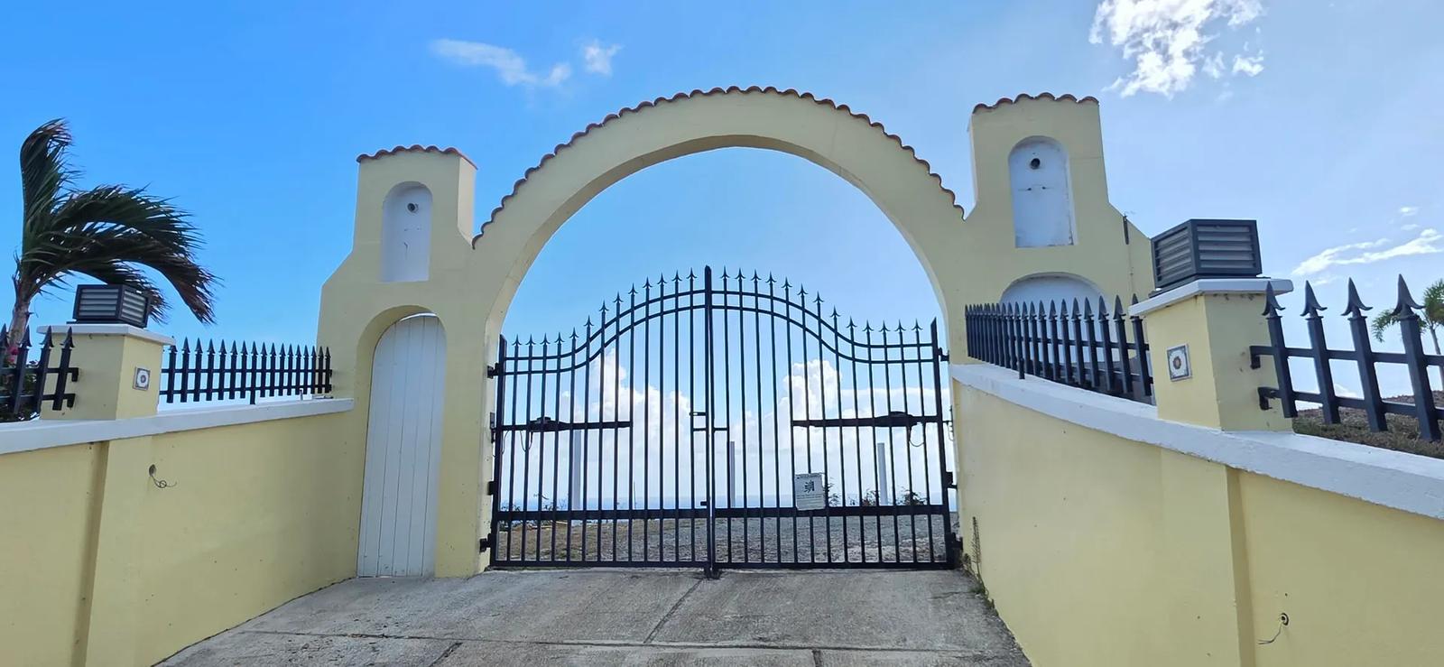 1 BR Ocean View Apartment in US Virgin Islands — photo 3