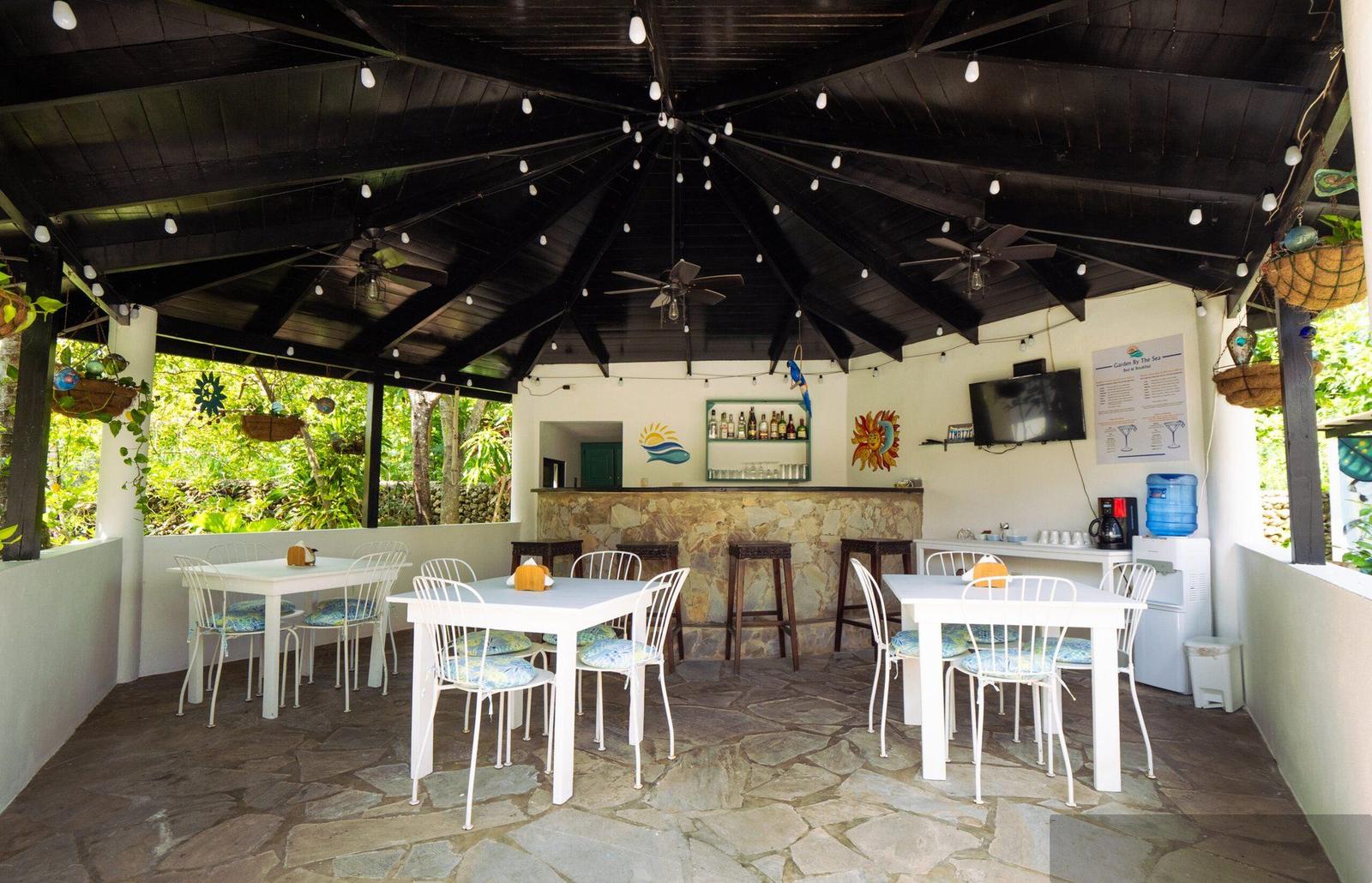8-Room Boutique Hotel in Playa Laguna, Sosúa — photo 4