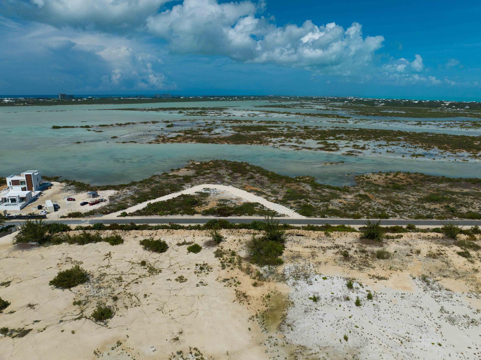 Stunning Waterfront Lot & Beach Access — photo 5