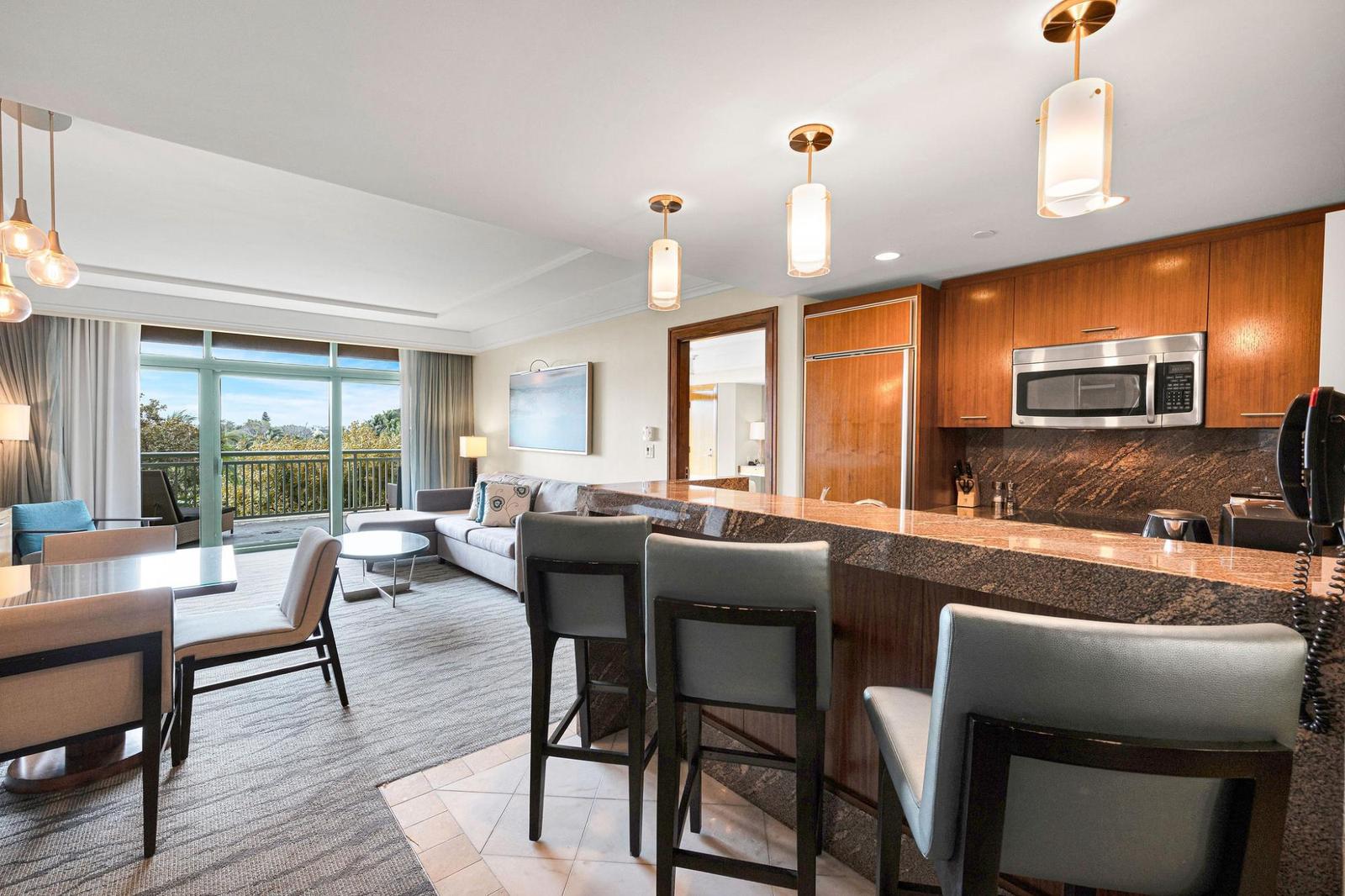 1-bedroom condo in The Reef, Atlantis — photo 3