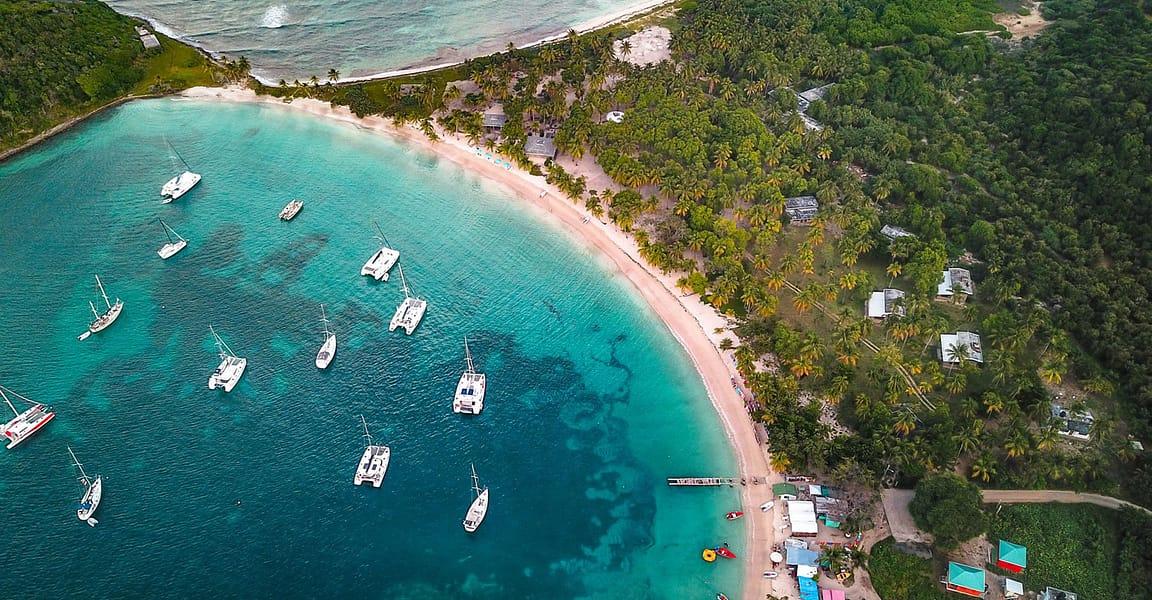 22 Acres Beachfront Land for Sale, Salt Whistle Bay, Mayreau, St Vincent & the Grenadines — photo 2