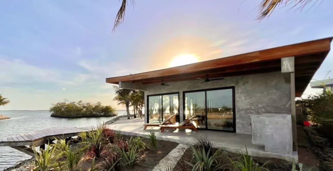 4-bedroom villa in Seabird Marina, Placencia — photo 2