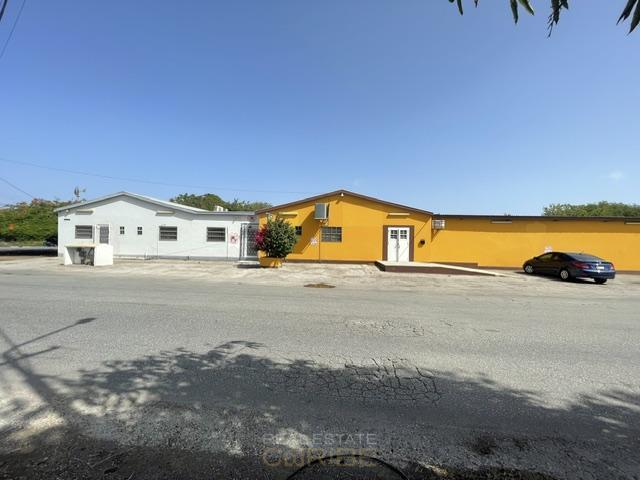 Centrally located commercial property with storage & office space — photo 1