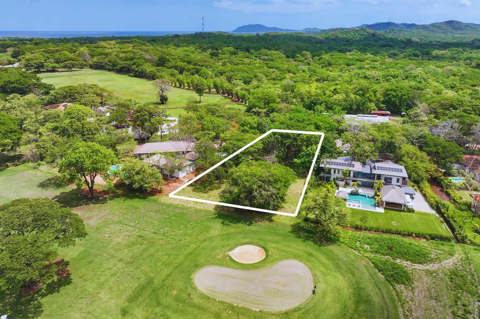5,000 Sq M Golf-Front Estate Parcel for Sale — photo 2