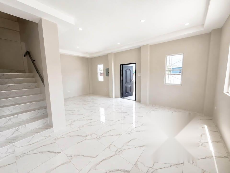 Elegant Freeport Townhouses — photo 2