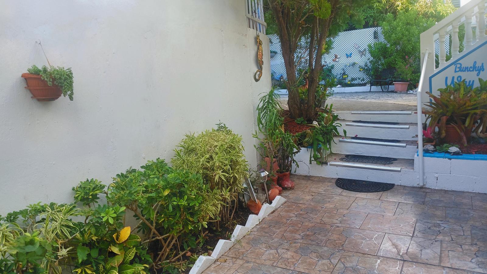 2-bedroom apartment in Frenchman Bay, St. Thomas — photo 2