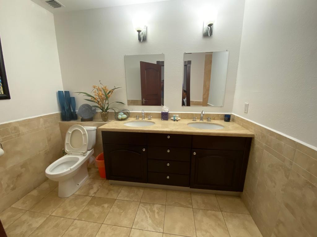 3-bedroom condo in Cupecoy, Sint Maarten — photo 2