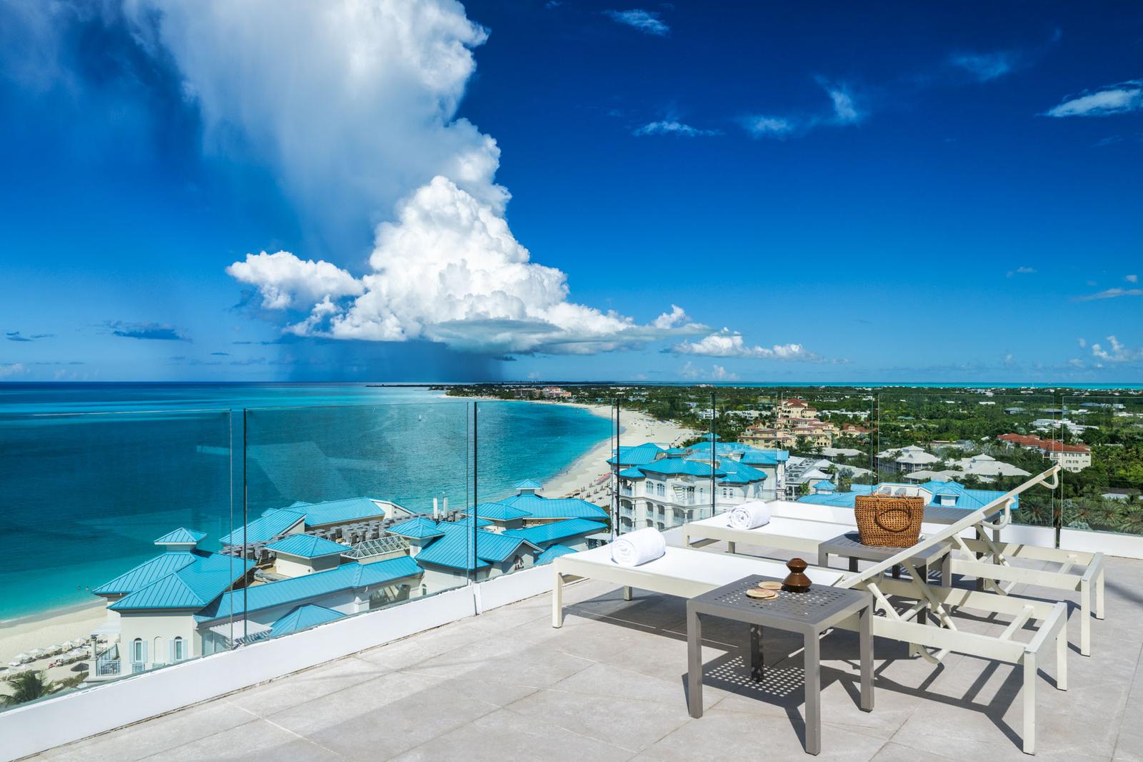 3-bedroom penthouse at The Ritz-Carlton Residences, Grace Bay — photo 1