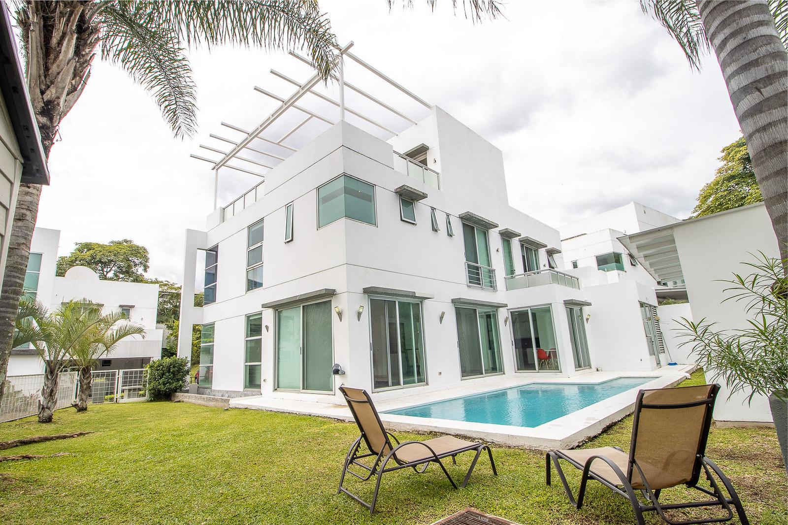 4 Bedroom Home for Sale, Daluz, Escazu, Costa Rica — photo 1