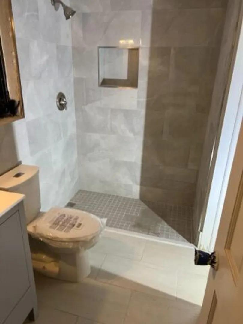 1 Bed 1 Bath Apartment in Altona & Welgust — photo 5