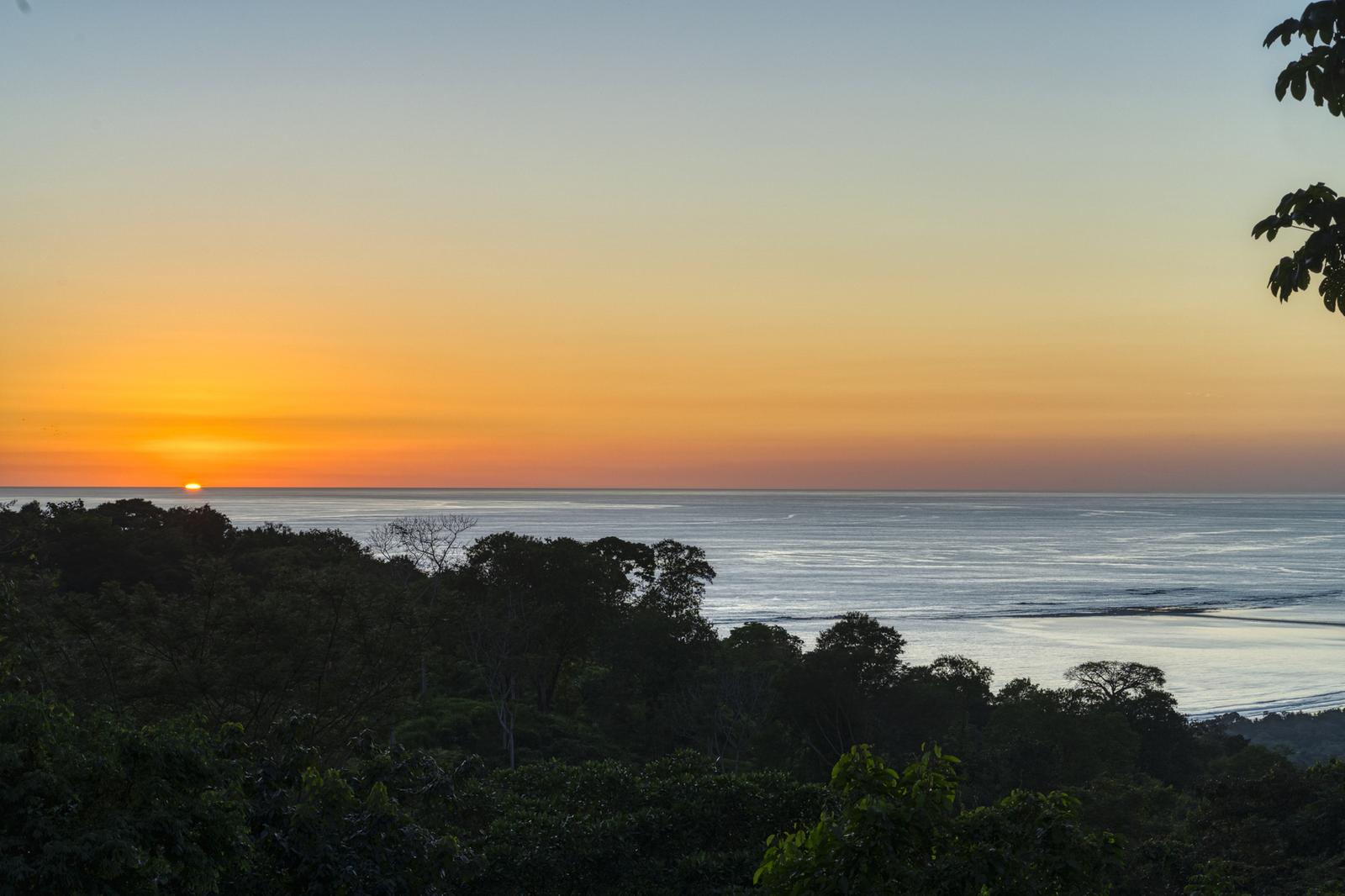 11 Bedroom Home for Sale, Uvita, Bahia Ballena, Puntarenas, Costa Rica — photo 2