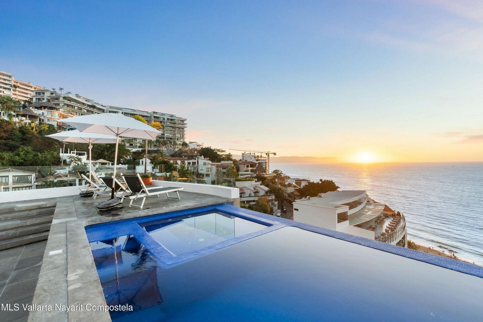 1 Bedroom Condo 104 for Sale, Amapas 353, Puerto Vallarta, Mexico — photo 1