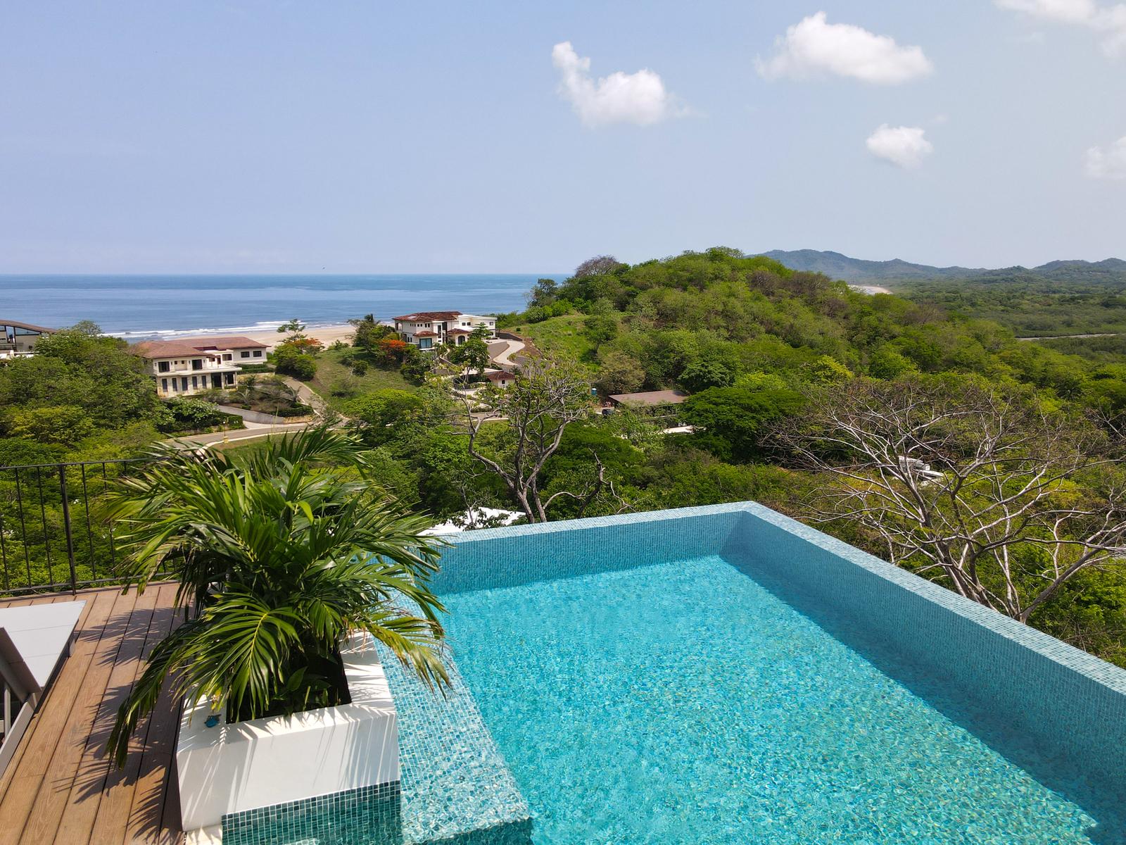 5 Bedroom Luxury Home for Sale in Senderos, Tamarindo — photo 3