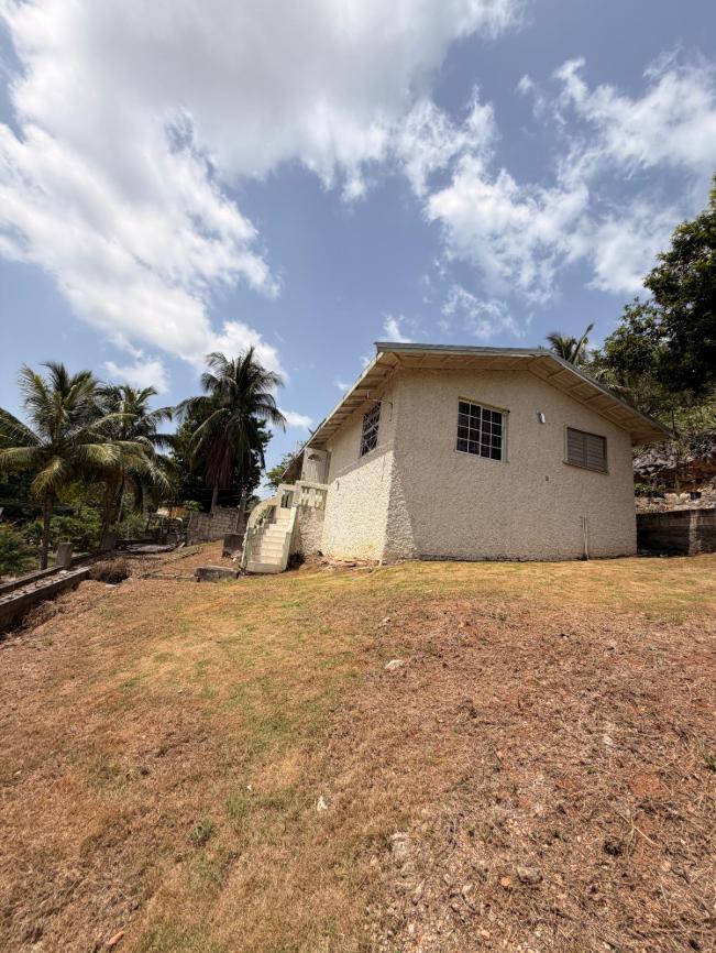 1 St. Jago Hills 3BR Home in Jamaica — photo 2
