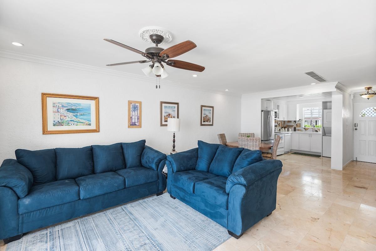 3-bedroom oceanfront apartment in Delaporte Point, Nassau — photo 5