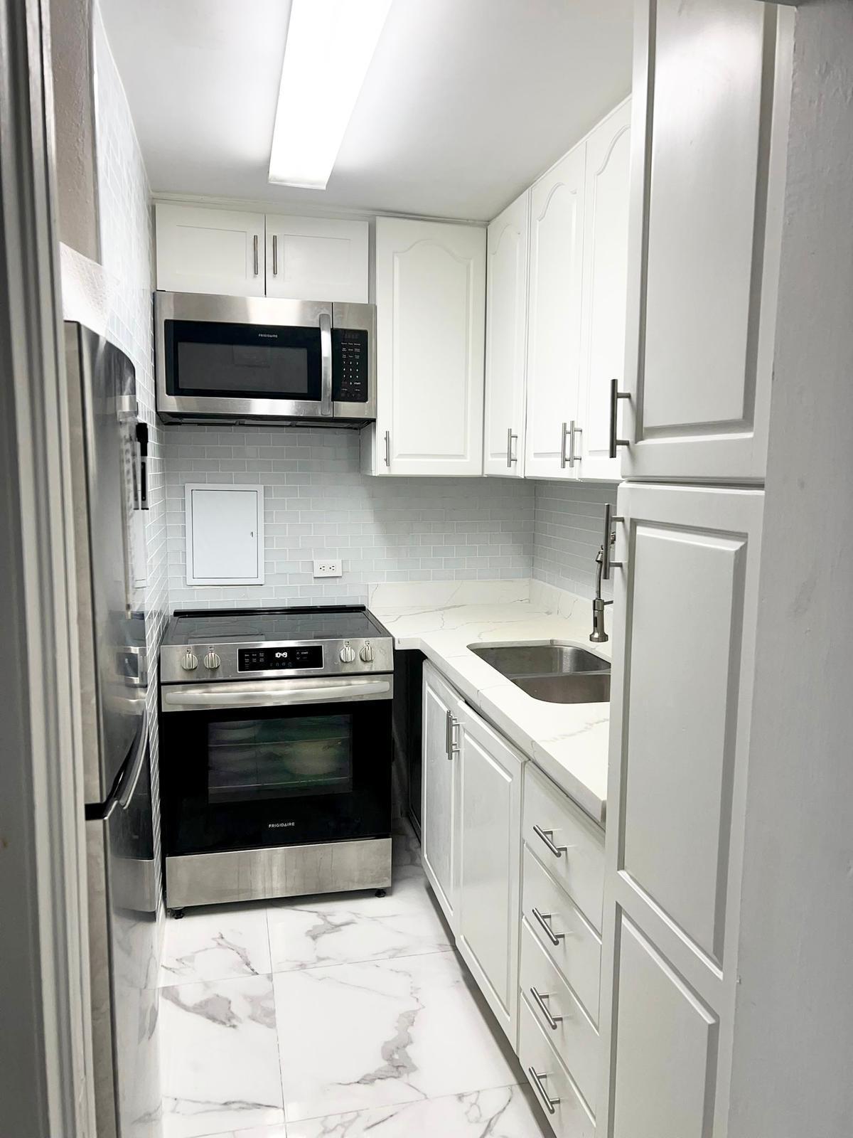 2 bedroom Apartment for sale — DELAPORTE POINT in Nassau / New Providence, The Bahamas — photo 3