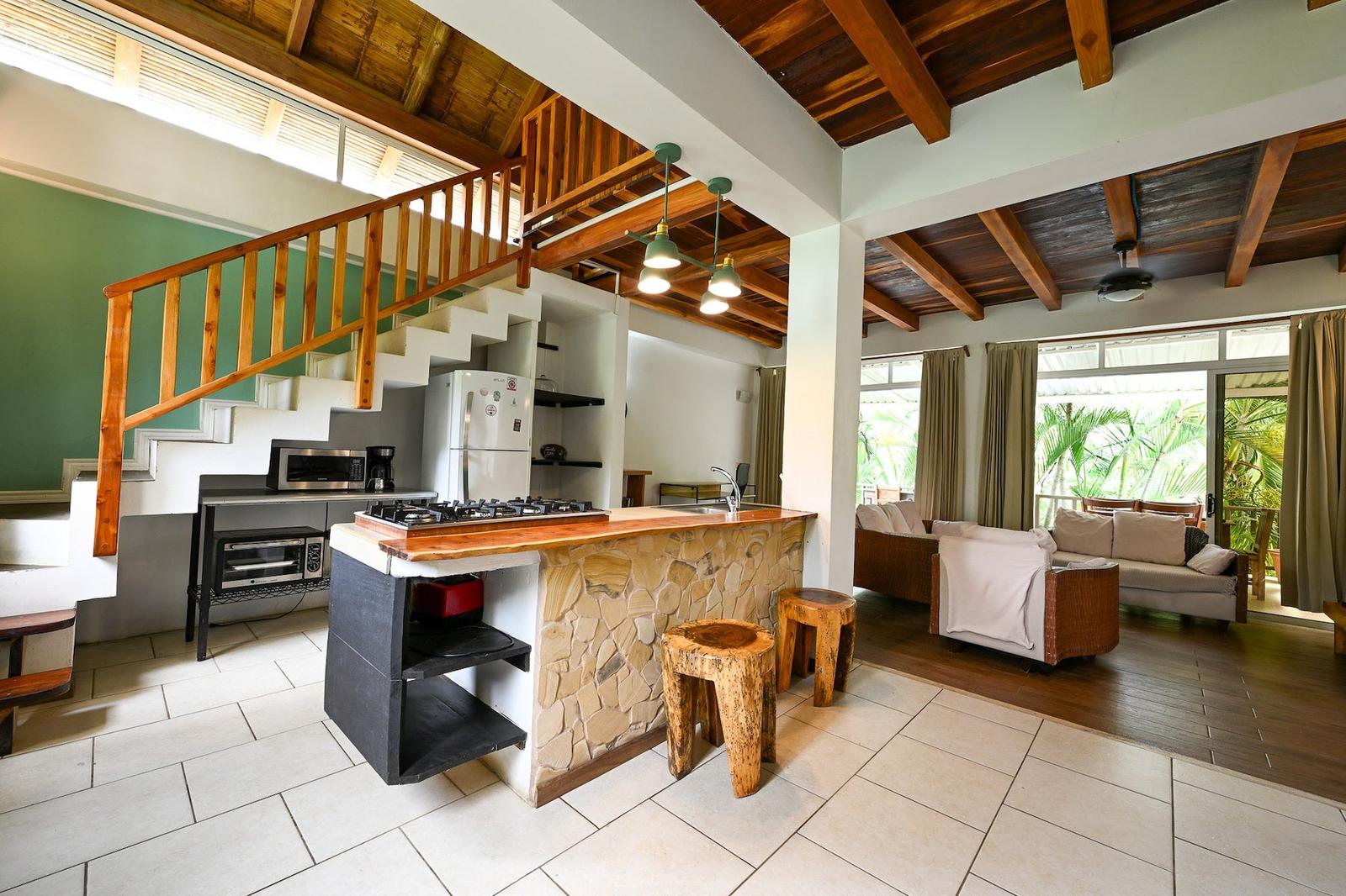 7 Unit Income Property for Sale in Santa Teresa, Puntarenas, Costa Rica — photo 2