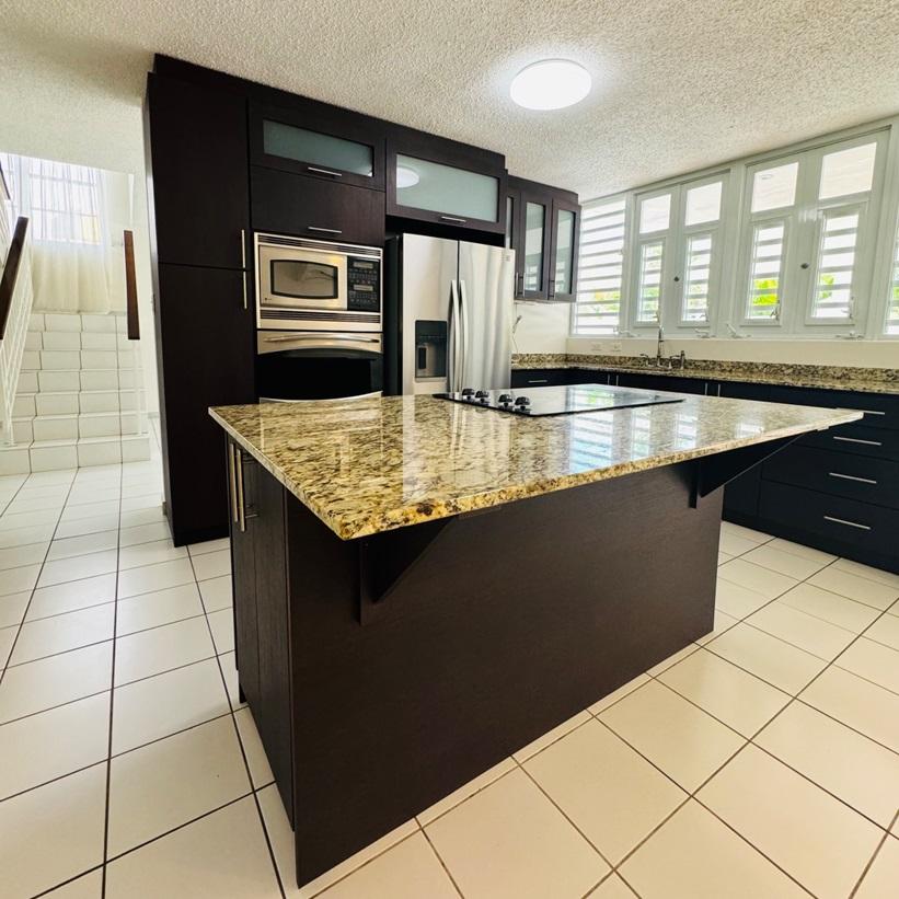 Estancias Reales Elegant 5BR Home — photo 4