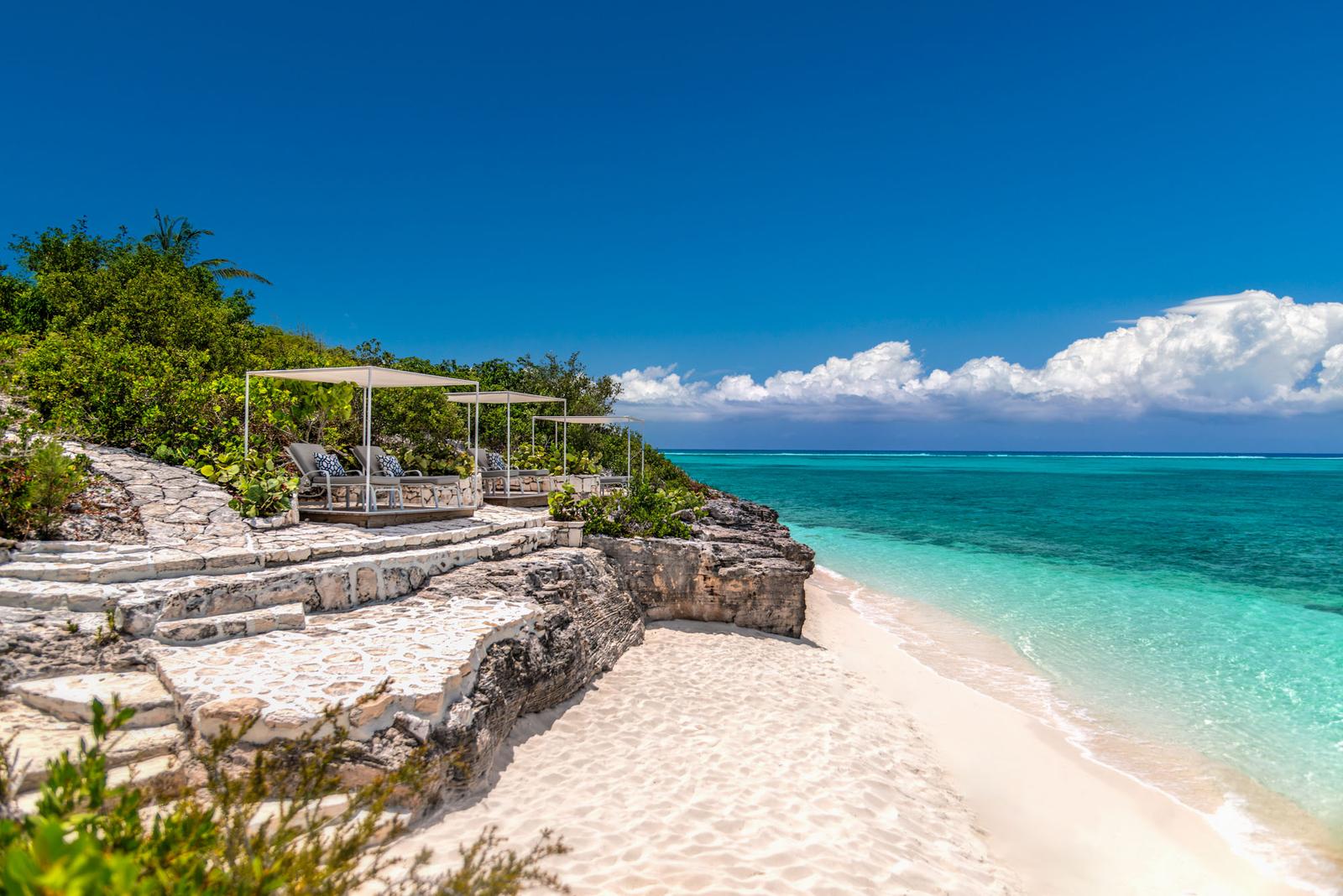 4-bedroom villa in The Villas at Blue Mountain, Providenciales — photo 3
