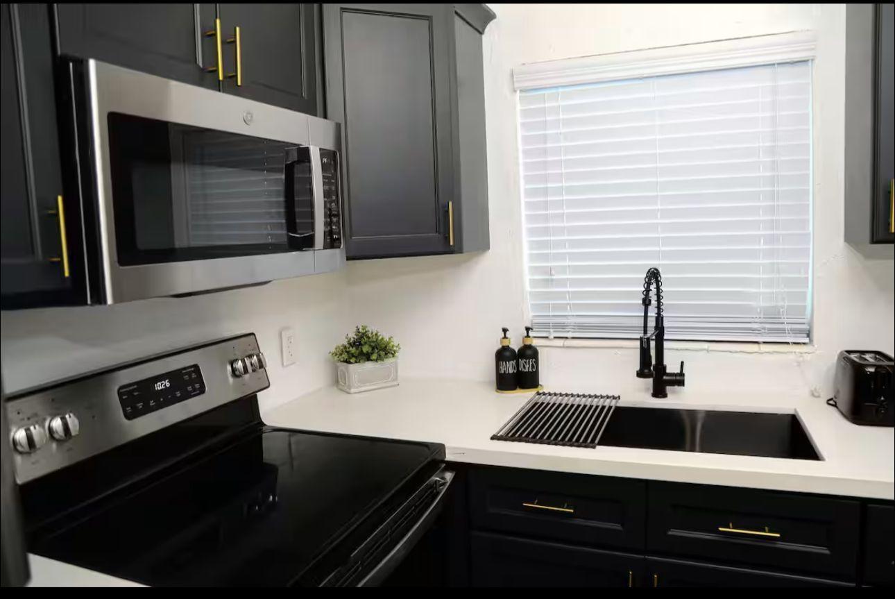 2 bedroom Apartment for sale — BAHAMA REEF BLVD in Grand Bahama, The Bahamas — photo 1