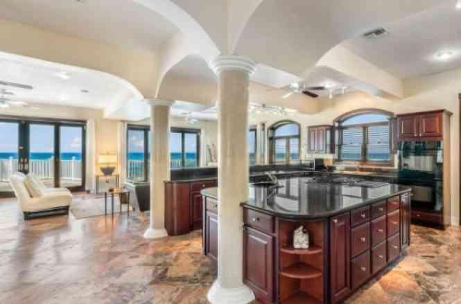 3 Bed | 2 Bath | Oceanfront Home with Private Beach Lot in North Side, Grand Cayman — photo 4