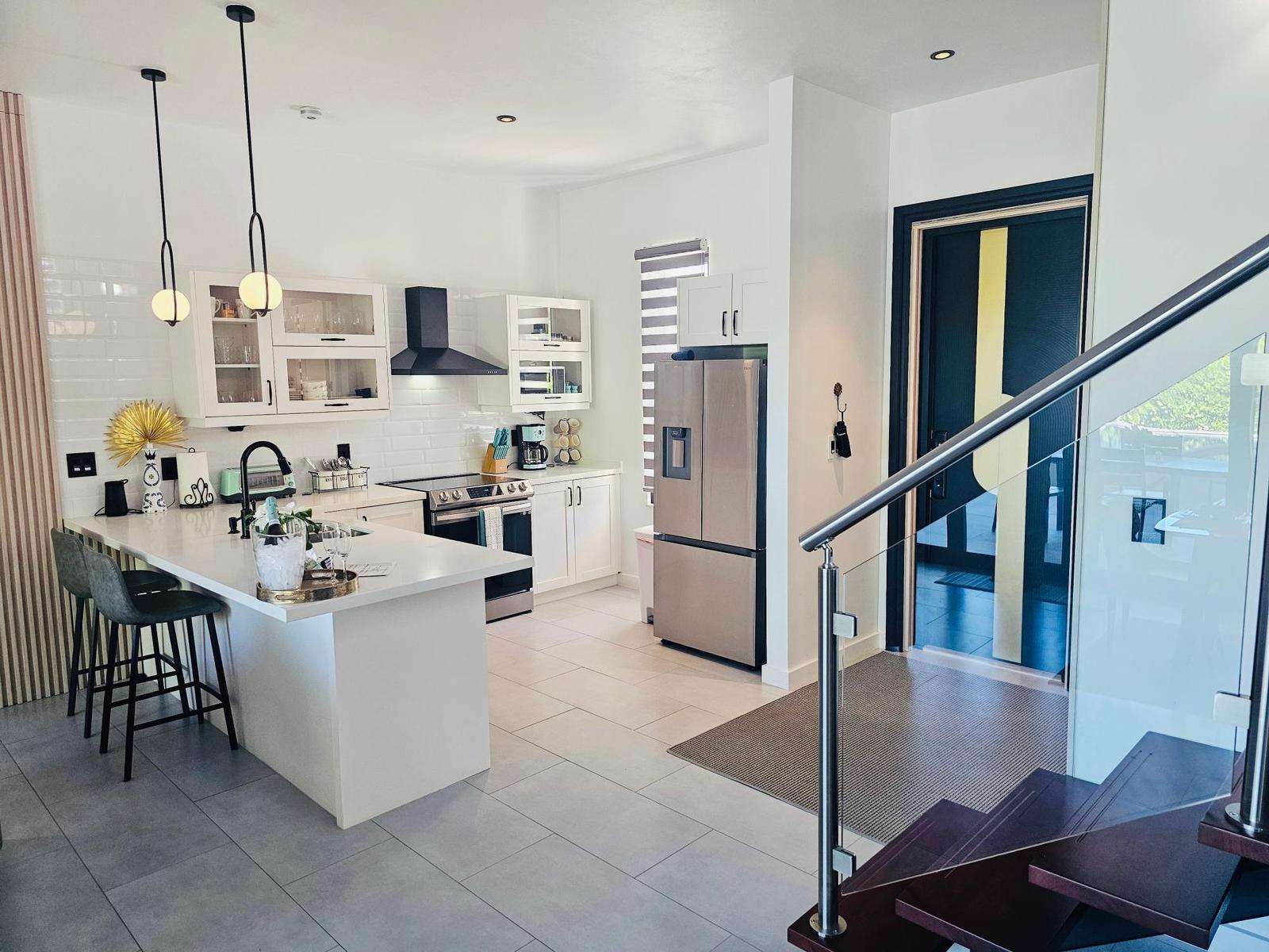 Three Bedroom Villas in Grace Bay — photo 2