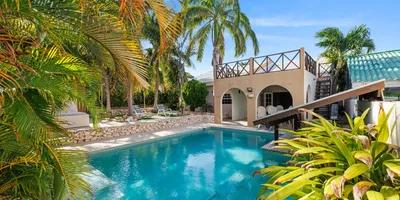3 Bedroom Vacation Home with Pool and Private Bar in Hanenberg, Montaña, Curaçao — photo 2