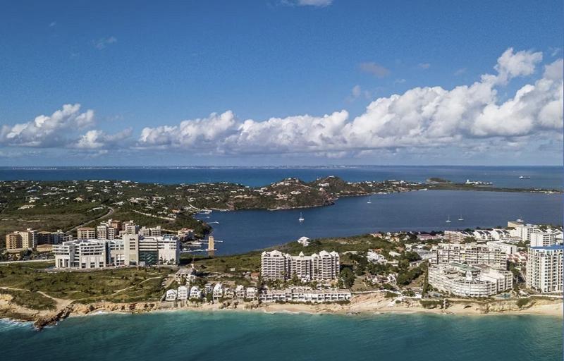 2-bedroom condo in Cupecoy, Sint Maarten with terrace and jacuzzi — photo 3